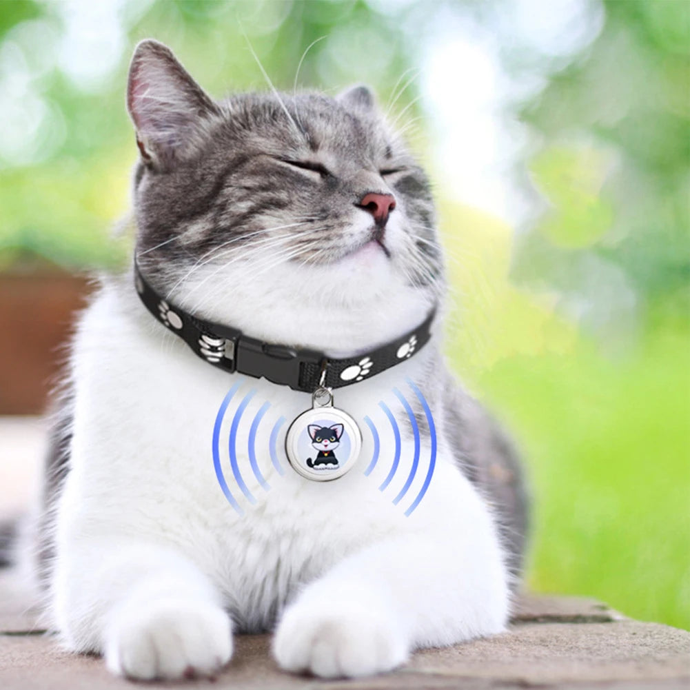 Smart Waterproof GPS Tracker – Real-Time Global Locator for Pets, Kids, Keys & Luggage