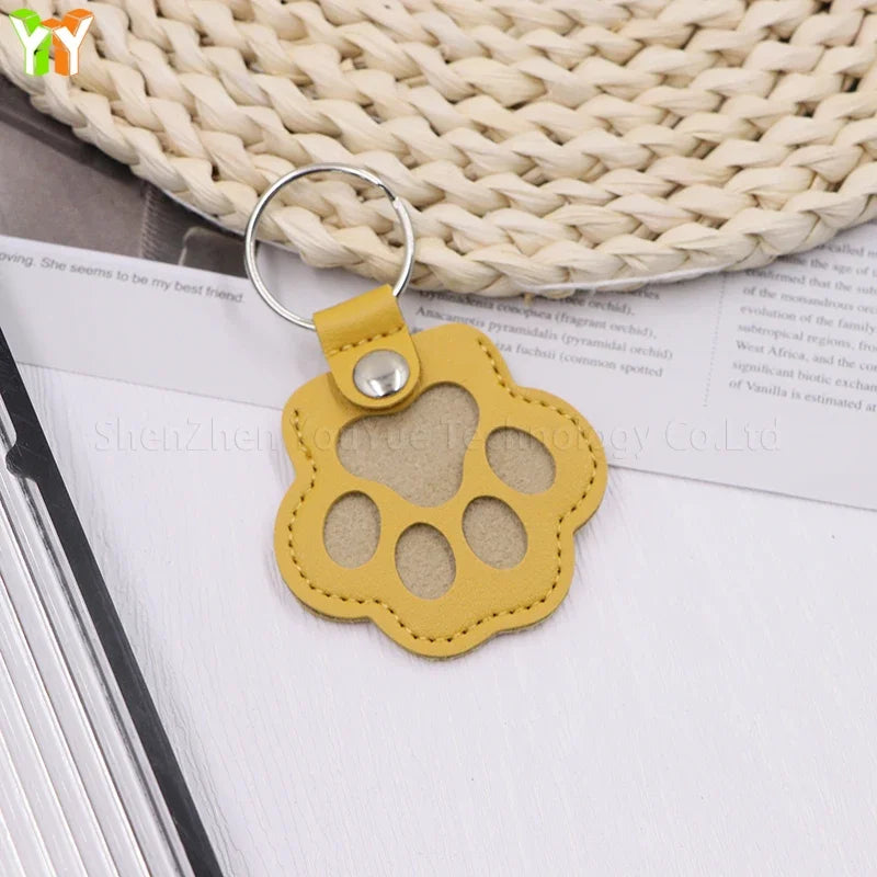 Leather Pet Hair Keepsake Keychain – Handmade Memorial Paw Charm for Dog & Cat Remembrance