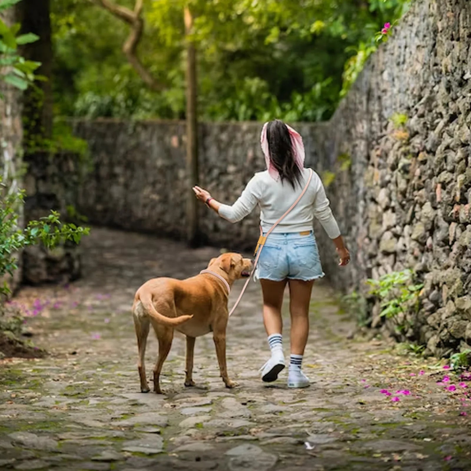 Multi-Functional Adjustable P-Shape Dog Leash – Hands-Free Running & Walking Traction Rope