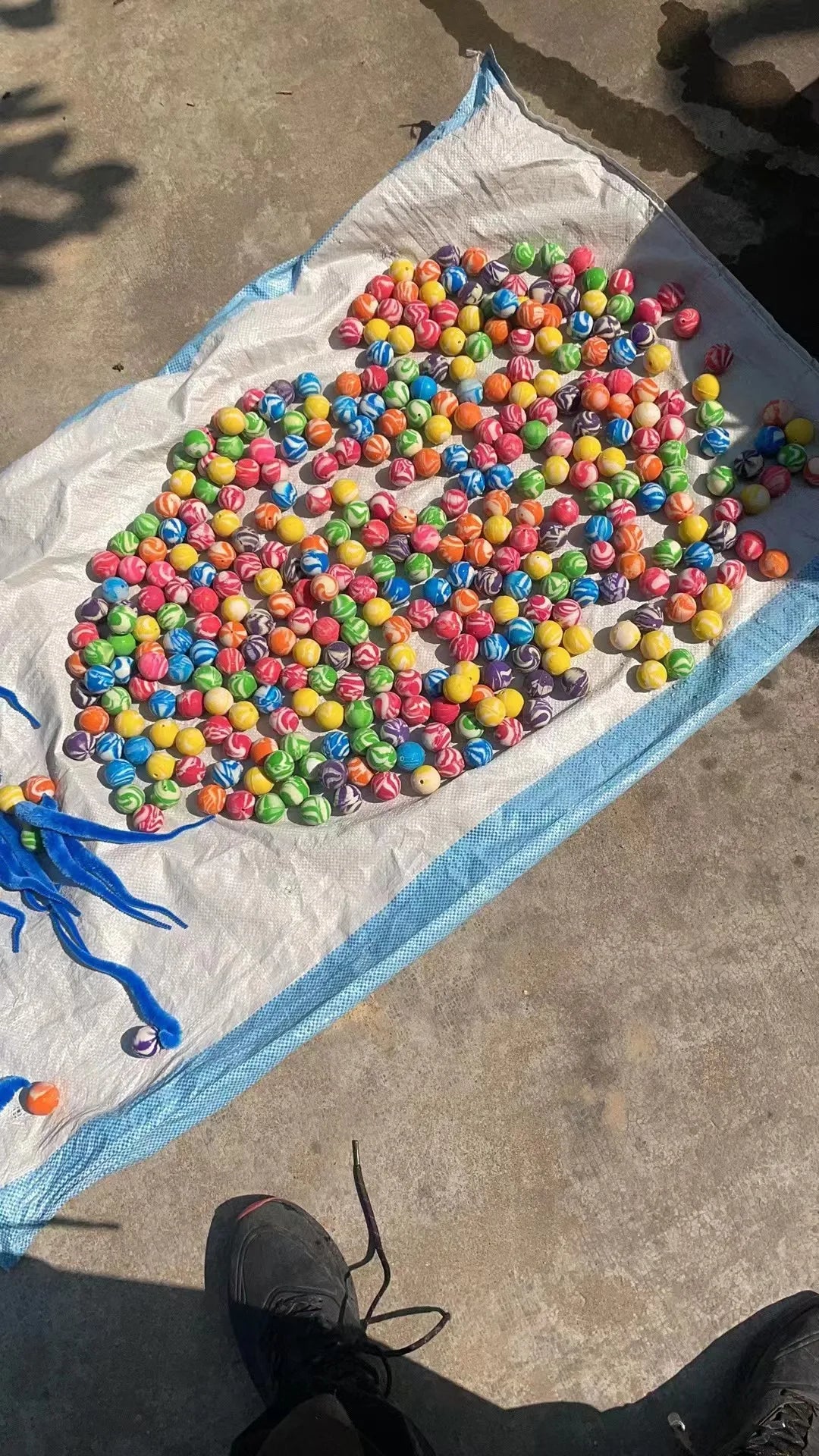 Colorful Elastic Caterpillar Cat Toy – Interactive Bouncing Teaser for Indoor Play