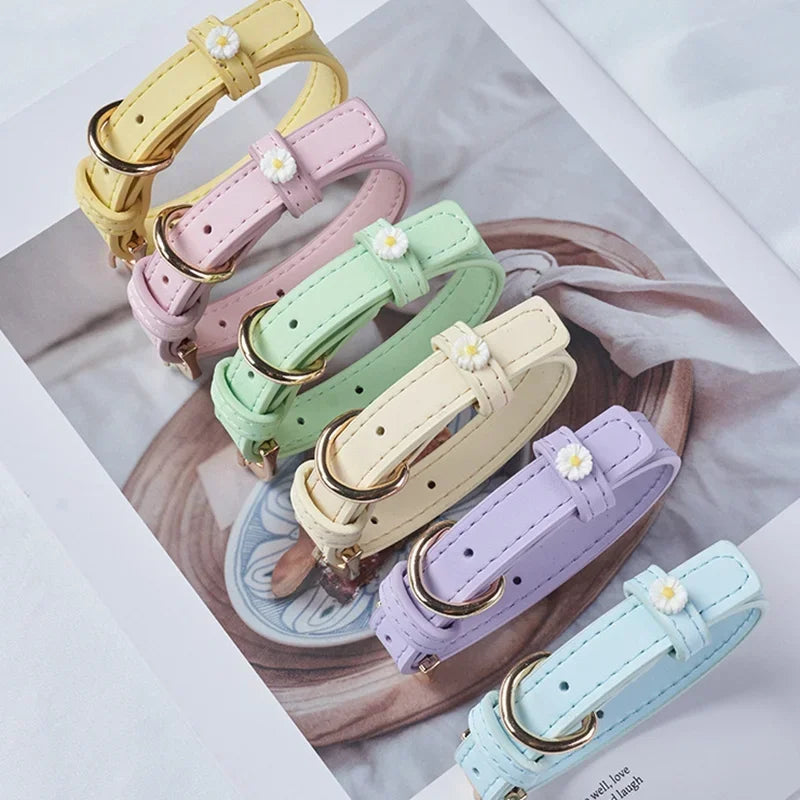 PU Leather Dog Collar with Daisy Decoration – Comfortable Pet Collar for Small Dogs and Cats