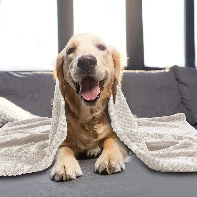 Warm Fleece Pet Blanket – Soft Plush Throw for Puppies, Dogs, Cats | Cozy Couch & Bed Cover