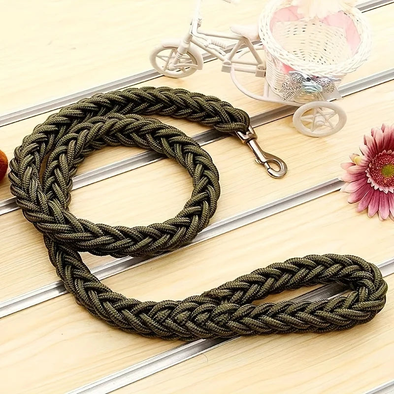 Comfort-Strong 5-Foot Braided Dog Leash – Durable & Comfortable Lead for Training and Daily Walks