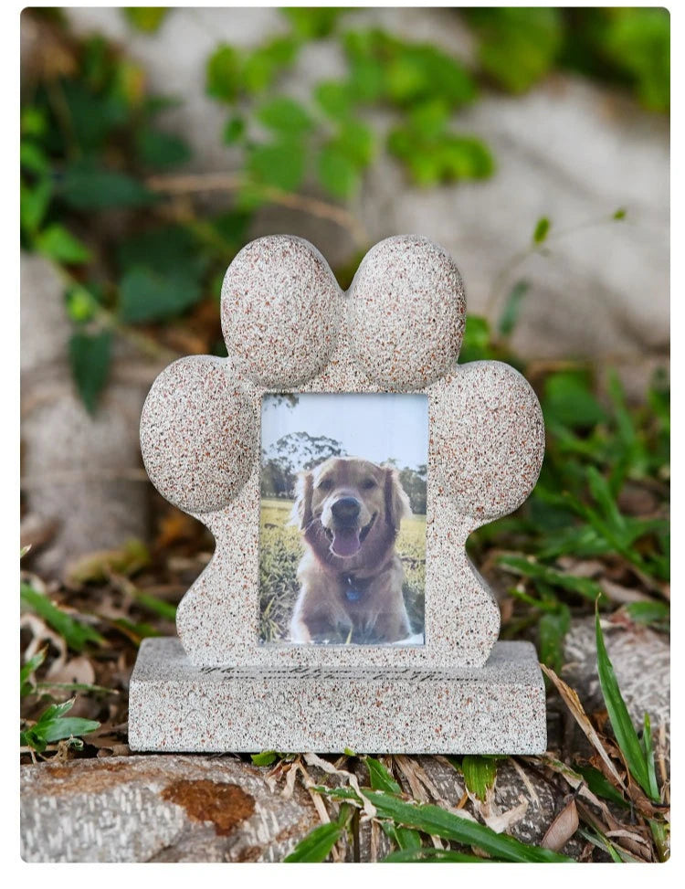 Pawprint Dog Memorial Gift – Pet Loss Sympathy Keepsake with Picture Frame & Grave Marker