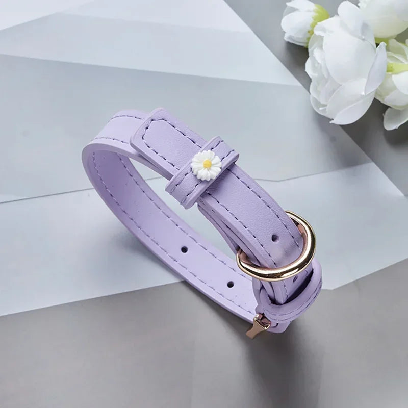 PU Leather Dog Collar with Daisy Decoration – Comfortable Pet Collar for Small Dogs and Cats