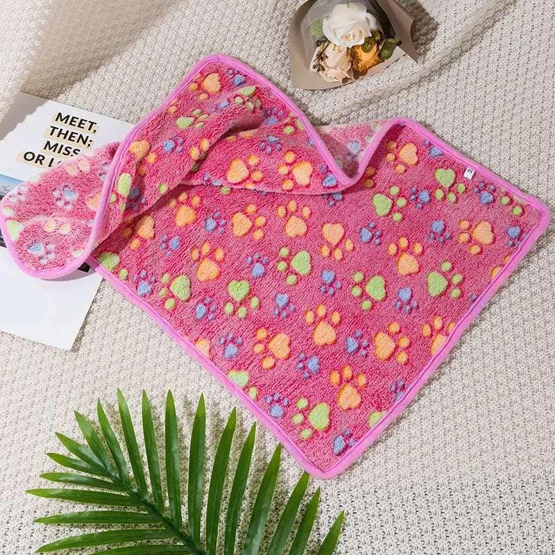 Coral Fleece Pet Sleeping Blanket – Soft, Fluffy & Warm Dog and Cat Blanket for Bed, Couch & Crate
