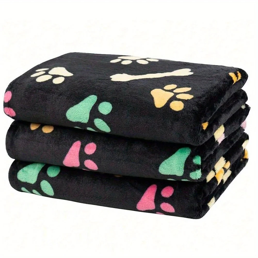Black Soft Fluffy Pet Blanket – Warm & Cozy Cartoon Bone Design Mat for Cats and Dogs