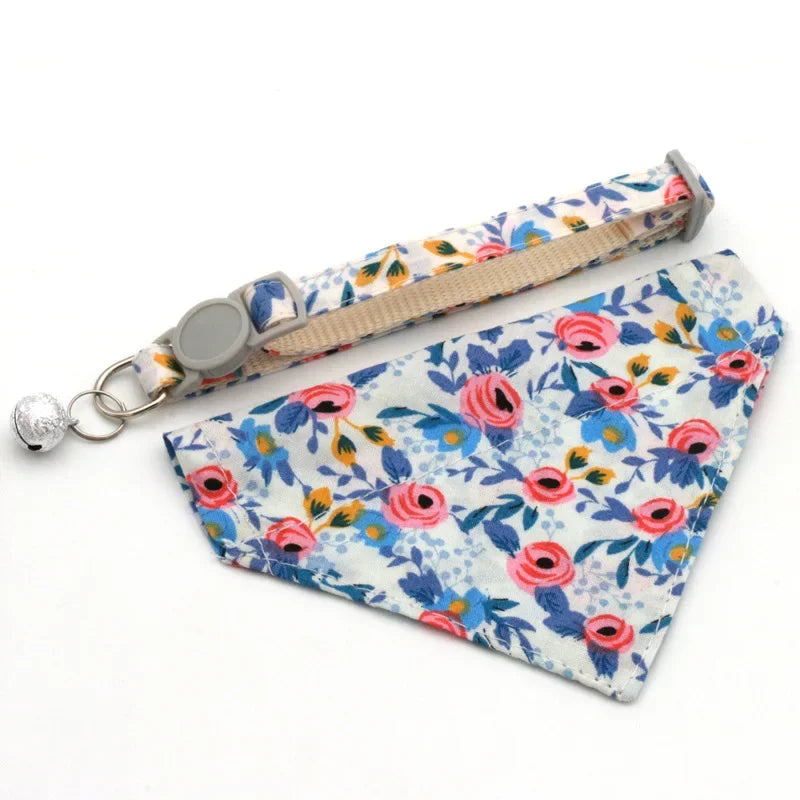 Adjustable Daisy Pet Bandana Collar – Breakaway Neck Scarf for Kittens, Puppies & Small Dogs