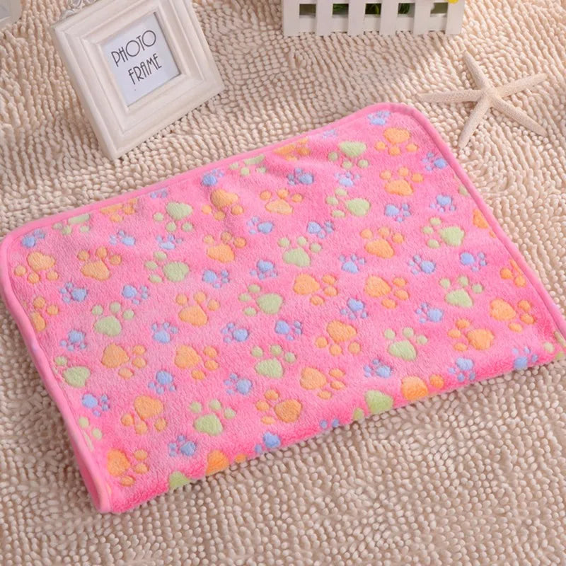 Soft Fleece Pet Blanket – Handcrafted Warm Bed Mat Cover for Dogs & Cats (3 Sizes Available)