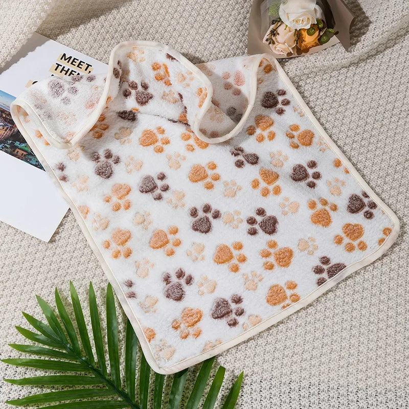 Coral Fleece Pet Sleeping Blanket – Soft, Fluffy & Warm Dog and Cat Blanket for Bed, Couch & Crate