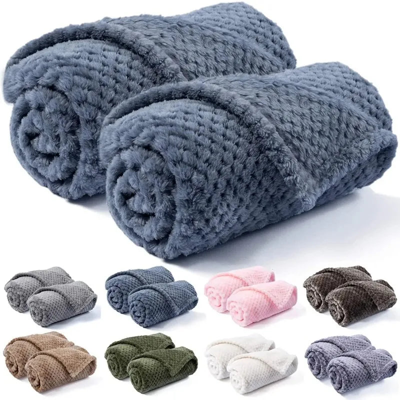 Warm Fleece Pet Blanket – Soft Plush Throw for Puppies, Dogs, Cats | Cozy Couch & Bed Cover