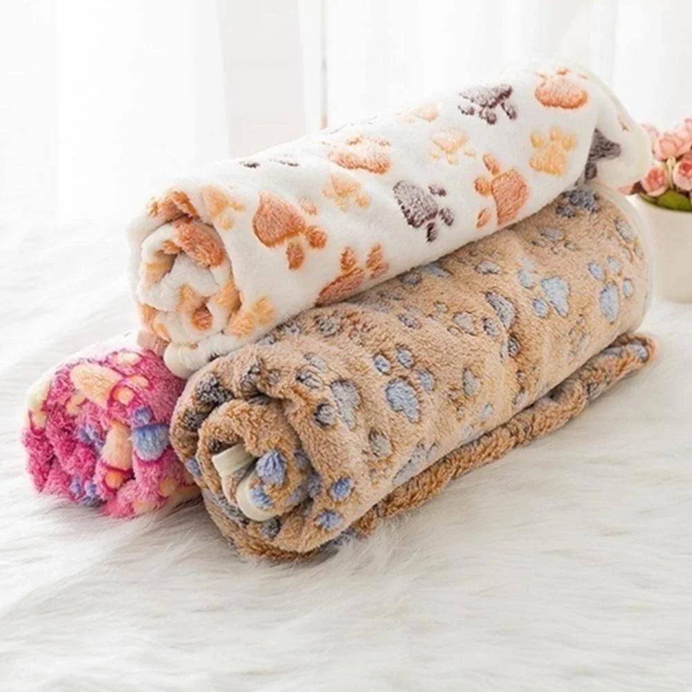 Soft Fluffy Pet Blanket – Warm & Cozy Cartoon Mat for Cats and Dogs