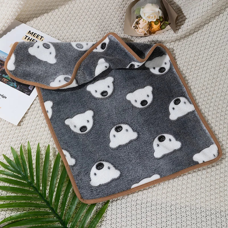 Coral Fleece Pet Sleeping Blanket – Soft, Fluffy & Warm Dog and Cat Blanket for Bed, Couch & Crate