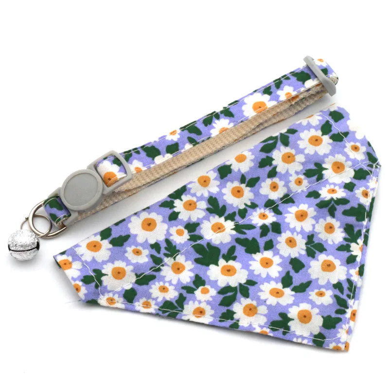 Adjustable Daisy Pet Bandana Collar – Breakaway Neck Scarf for Kittens, Puppies & Small Dogs