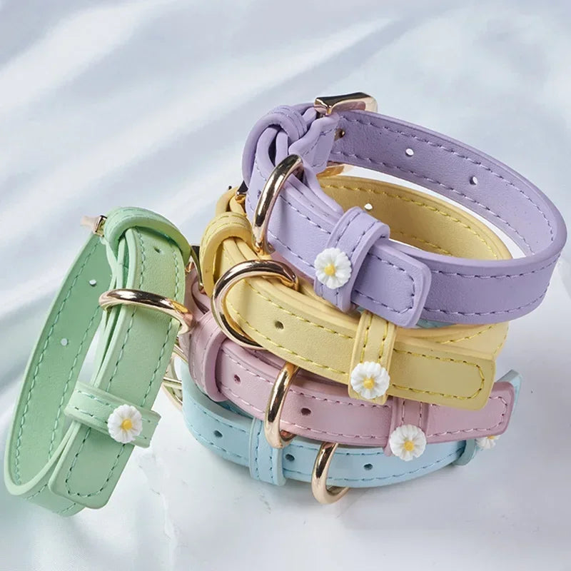 PU Leather Dog Collar with Daisy Decoration – Comfortable Pet Collar for Small Dogs and Cats
