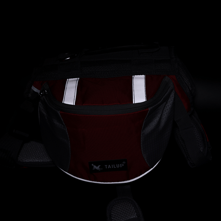 Portable Dog Training Backpack – Reflective Travel Snack Storage Bag